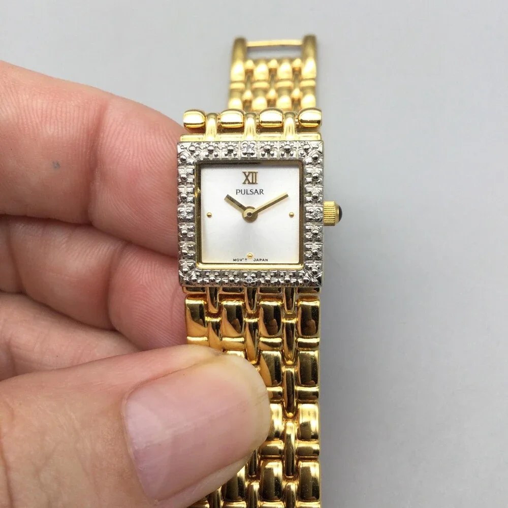 Pulsar Women Watch 17mm White Dial Gold Tone Diamond V810-X056 New Battery 6.75